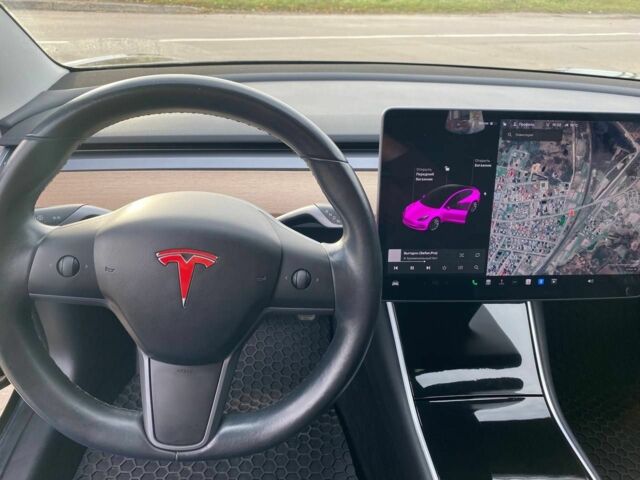 Чорний Тесла Модель 3, об'ємом двигуна 0 л та пробігом 160 тис. км за 16500 $, фото 12 на Automoto.ua