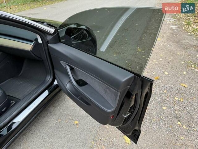 Черный Тесла Модель 3, объемом двигателя 0 л и пробегом 102 тыс. км за 18900 $, фото 60 на Automoto.ua