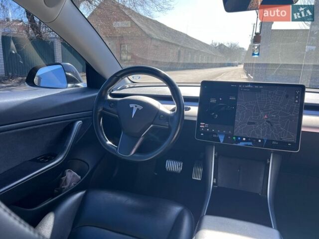 Чорний Тесла Модель 3, об'ємом двигуна 0 л та пробігом 207 тис. км за 16500 $, фото 5 на Automoto.ua
