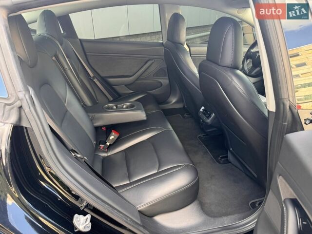 Черный Тесла Модель 3, объемом двигателя 0 л и пробегом 135 тыс. км за 17900 $, фото 18 на Automoto.ua