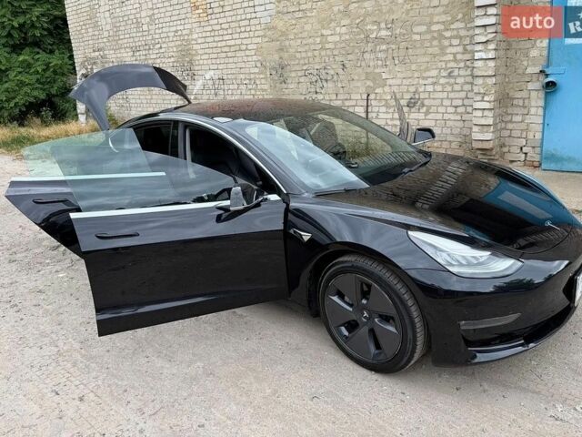 Черный Тесла Модель 3, объемом двигателя 0 л и пробегом 2 тыс. км за 16500 $, фото 5 на Automoto.ua