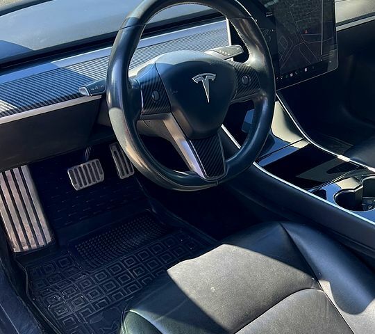 Черный Тесла Модель 3, объемом двигателя 0.42 л и пробегом 126 тыс. км за 16500 $, фото 4 на Automoto.ua