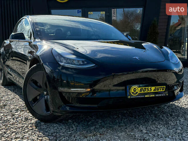 Тесла Модель 3 2018 в Коломые на Automoto.ua Черный Тесла Модель 3, объемом двигателя 0 л и пробегом 121 тыс. км за 15700 $, фото 1 на Automoto.ua