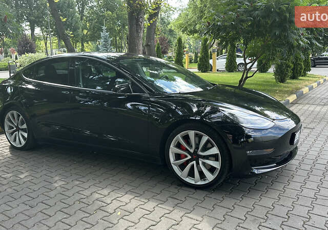 Черный Тесла Модель 3, объемом двигателя 0 л и пробегом 165 тыс. км за 20000 $, фото 5 на Automoto.ua