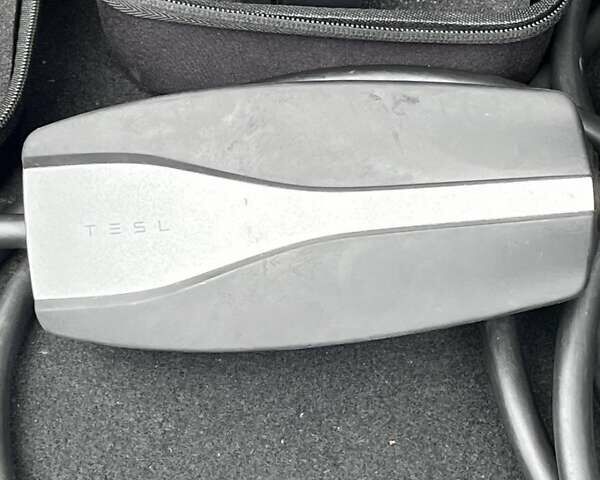 Чорний Тесла Модель 3, об'ємом двигуна 0 л та пробігом 58 тис. км за 15900 $, фото 50 на Automoto.ua