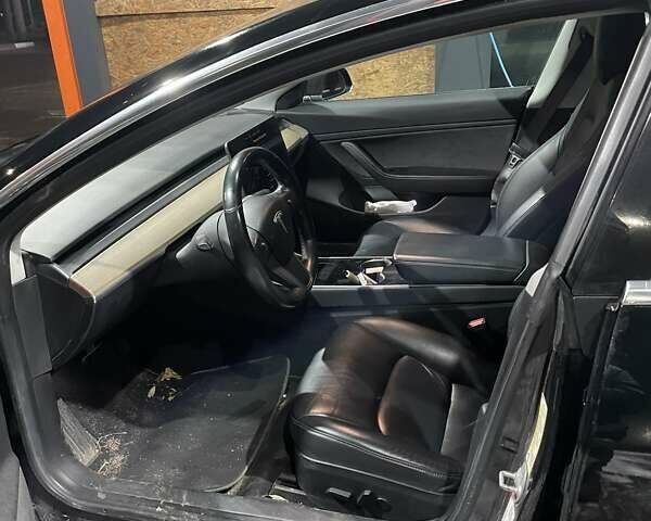 Черный Тесла Модель 3, объемом двигателя 0 л и пробегом 97 тыс. км за 18000 $, фото 6 на Automoto.ua