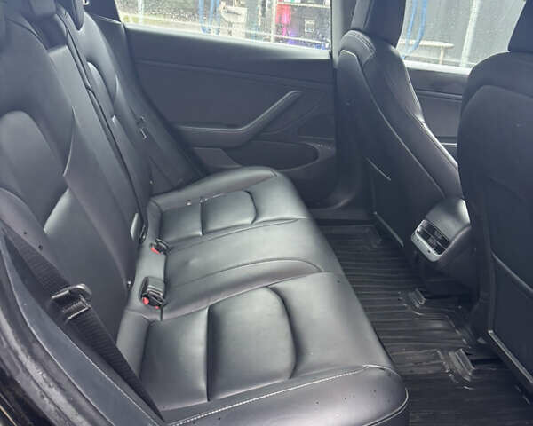 Черный Тесла Модель 3, объемом двигателя 0 л и пробегом 110 тыс. км за 14900 $, фото 21 на Automoto.ua