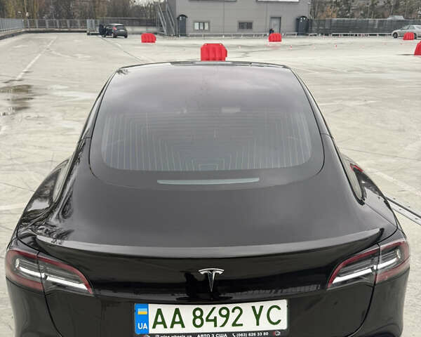 Черный Тесла Модель 3, объемом двигателя 0 л и пробегом 130 тыс. км за 15100 $, фото 13 на Automoto.ua