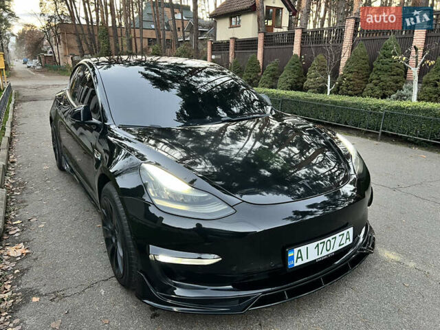 Черный Тесла Модель 3, объемом двигателя 0 л и пробегом 90 тыс. км за 17500 $, фото 1 на Automoto.ua