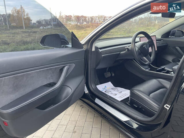 Чорний Тесла Модель 3, об'ємом двигуна 0 л та пробігом 156 тис. км за 14999 $, фото 17 на Automoto.ua