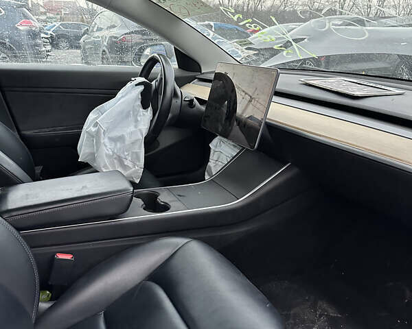 Черный Тесла Модель 3, объемом двигателя 0 л и пробегом 141 тыс. км за 9500 $, фото 10 на Automoto.ua