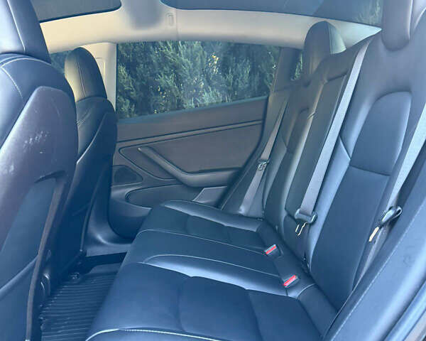 Чорний Тесла Модель 3, об'ємом двигуна 0 л та пробігом 137 тис. км за 13200 $, фото 19 на Automoto.ua