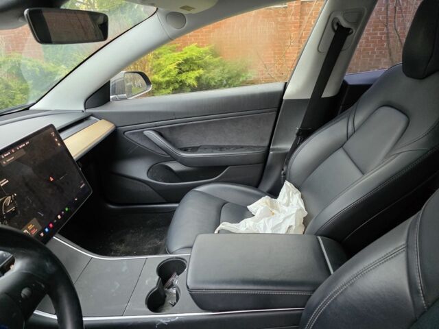 Чорний Тесла Модель 3, об'ємом двигуна 0 л та пробігом 140 тис. км за 345 $, фото 6 на Automoto.ua