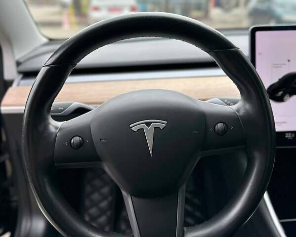 Черный Тесла Модель 3, объемом двигателя 0 л и пробегом 209 тыс. км за 18000 $, фото 97 на Automoto.ua