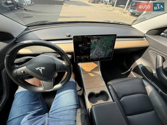 Черный Тесла Модель 3, объемом двигателя 0 л и пробегом 135 тыс. км за 15900 $, фото 31 на Automoto.ua