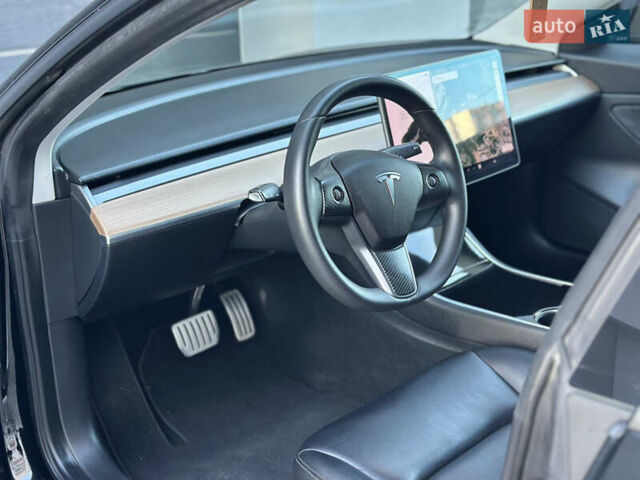 Черный Тесла Модель 3, объемом двигателя 0 л и пробегом 121 тыс. км за 19400 $, фото 56 на Automoto.ua