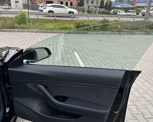 Черный Тесла Модель 3, объемом двигателя 0 л и пробегом 172 тыс. км за 16700 $, фото 31 на Automoto.ua