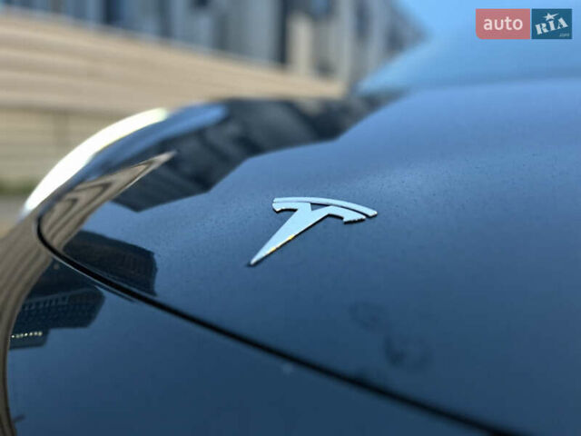 Черный Тесла Модель 3, объемом двигателя 0 л и пробегом 77 тыс. км за 20000 $, фото 48 на Automoto.ua