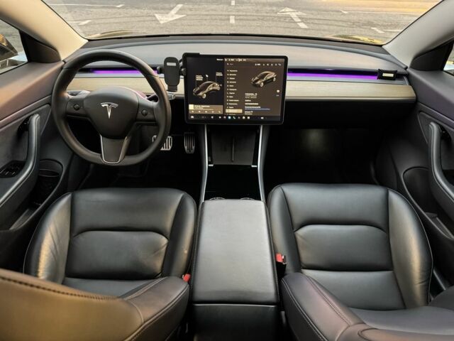 Черный Тесла Модель 3, объемом двигателя 0 л и пробегом 96 тыс. км за 17000 $, фото 7 на Automoto.ua