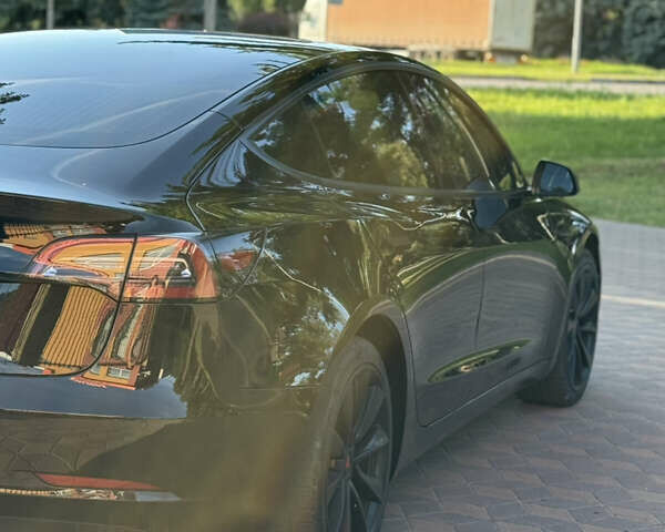 Чорний Тесла Модель 3, об'ємом двигуна 0 л та пробігом 35 тис. км за 18999 $, фото 8 на Automoto.ua