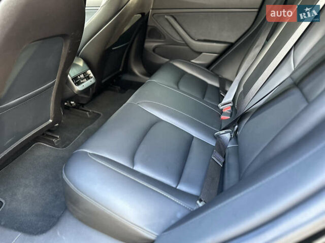 Черный Тесла Модель 3, объемом двигателя 0 л и пробегом 133 тыс. км за 18199 $, фото 26 на Automoto.ua