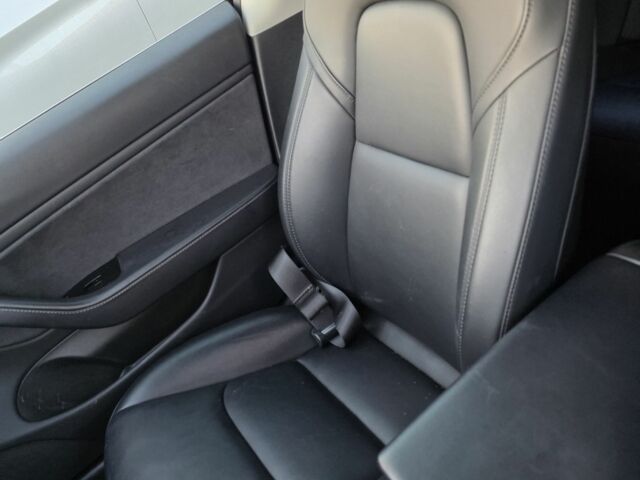 Черный Тесла Модель 3, объемом двигателя 0 л и пробегом 130 тыс. км за 11700 $, фото 17 на Automoto.ua