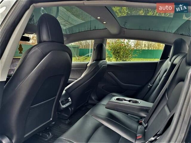 Черный Тесла Модель 3, объемом двигателя 0 л и пробегом 92 тыс. км за 21800 $, фото 6 на Automoto.ua