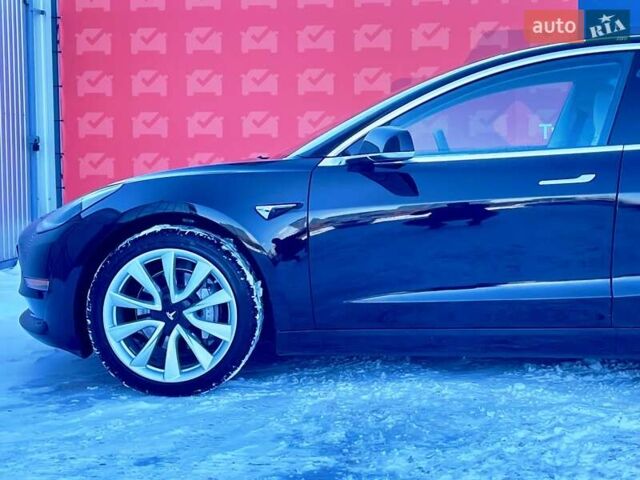 Черный Тесла Модель 3, объемом двигателя 0 л и пробегом 80 тыс. км за 19000 $, фото 13 на Automoto.ua