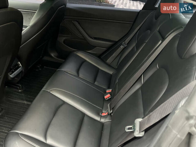 Черный Тесла Модель 3, объемом двигателя 0 л и пробегом 93 тыс. км за 15600 $, фото 47 на Automoto.ua