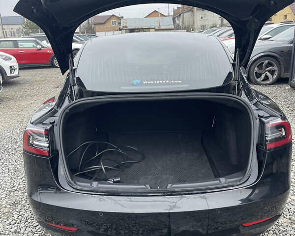 Чорний Тесла Модель 3, об'ємом двигуна 0 л та пробігом 117 тис. км за 25200 $, фото 12 на Automoto.ua