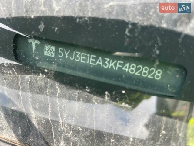 Чорний Тесла Модель 3, об'ємом двигуна 0 л та пробігом 160 тис. км за 12500 $, фото 7 на Automoto.ua