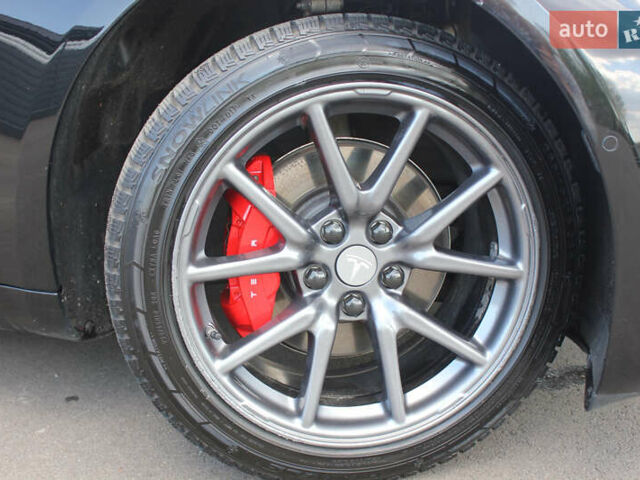 Черный Тесла Модель 3, объемом двигателя 0 л и пробегом 126 тыс. км за 15500 $, фото 17 на Automoto.ua