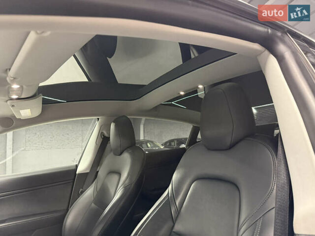 Черный Тесла Модель 3, объемом двигателя 0 л и пробегом 209 тыс. км за 17900 $, фото 91 на Automoto.ua