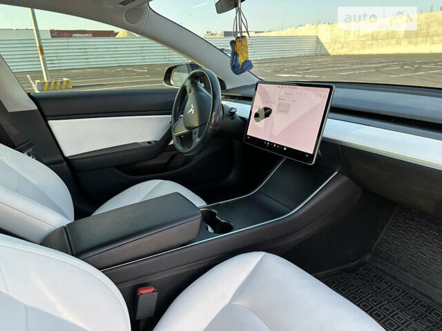Черный Тесла Модель 3, объемом двигателя 0 л и пробегом 138 тыс. км за 16500 $, фото 34 на Automoto.ua