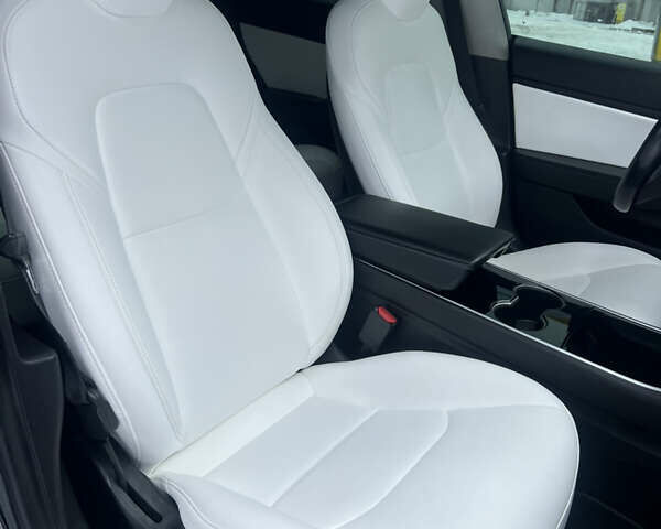 Черный Тесла Модель 3, объемом двигателя 0 л и пробегом 77 тыс. км за 12100 $, фото 13 на Automoto.ua