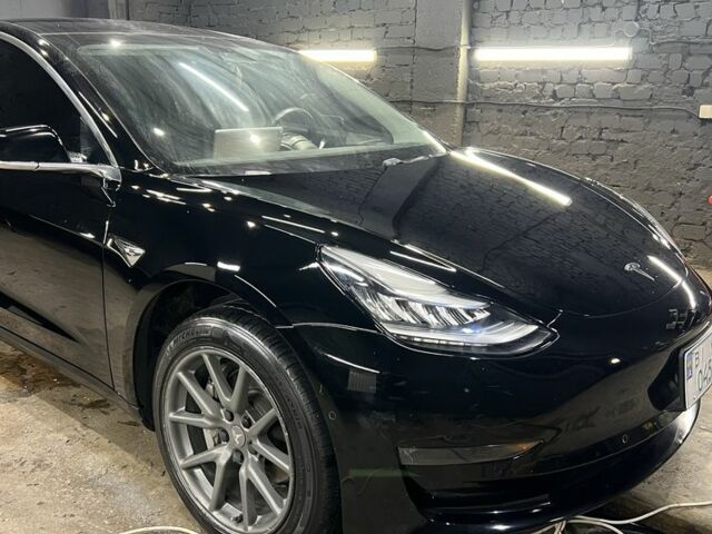 Черный Тесла Модель 3, объемом двигателя 0 л и пробегом 180 тыс. км за 16000 $, фото 2 на Automoto.ua