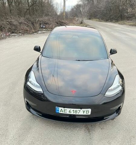 Чорний Тесла Модель 3, об'ємом двигуна 0 л та пробігом 51 тис. км за 17900 $, фото 1 на Automoto.ua