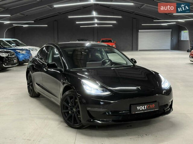 Чорний Тесла Модель 3, об'ємом двигуна 0 л та пробігом 209 тис. км за 17900 $, фото 2 на Automoto.ua