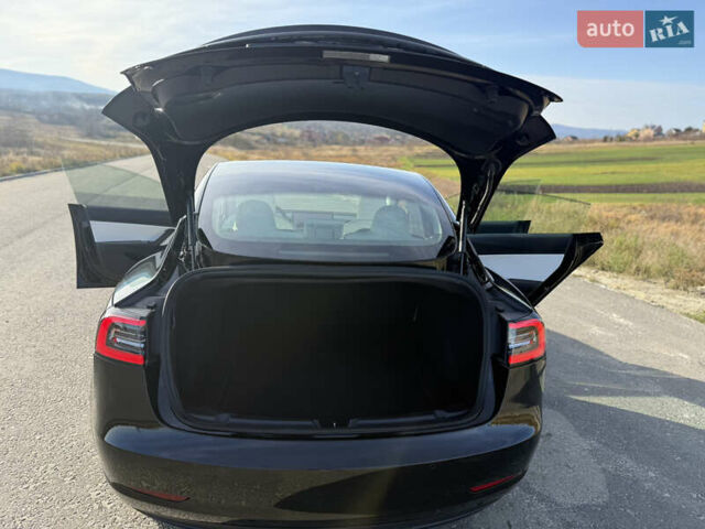 Чорний Тесла Модель 3, об'ємом двигуна 0 л та пробігом 39 тис. км за 17500 $, фото 12 на Automoto.ua