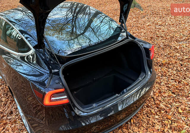 Черный Тесла Модель 3, объемом двигателя 0 л и пробегом 120 тыс. км за 18999 $, фото 16 на Automoto.ua