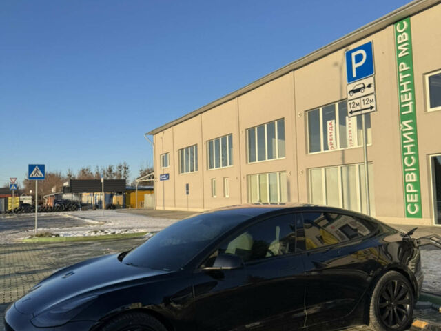 Чорний Тесла Модель 3, об'ємом двигуна 0 л та пробігом 111 тис. км за 18000 $, фото 25 на Automoto.ua