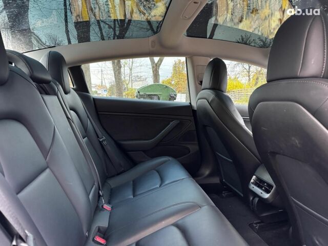 Черный Тесла Модель 3, объемом двигателя 0 л и пробегом 65 тыс. км за 25390 $, фото 21 на Automoto.ua