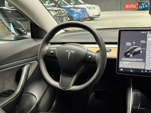 Черный Тесла Модель 3, объемом двигателя 0 л и пробегом 209 тыс. км за 17900 $, фото 53 на Automoto.ua