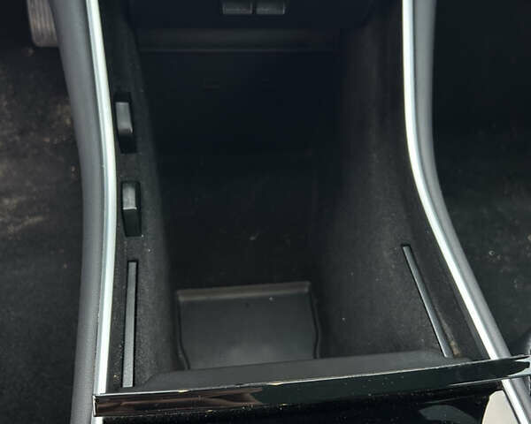 Черный Тесла Модель 3, объемом двигателя 0 л и пробегом 101 тыс. км за 17600 $, фото 14 на Automoto.ua