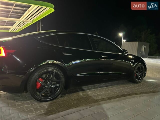 Черный Тесла Модель 3, объемом двигателя 0 л и пробегом 120 тыс. км за 18900 $, фото 2 на Automoto.ua