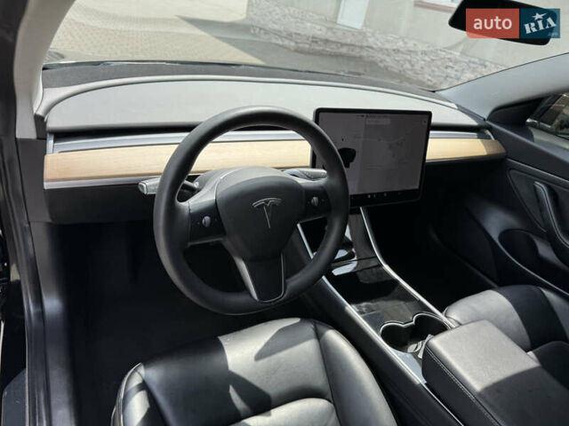 Черный Тесла Модель 3, объемом двигателя 0 л и пробегом 80 тыс. км за 15700 $, фото 18 на Automoto.ua