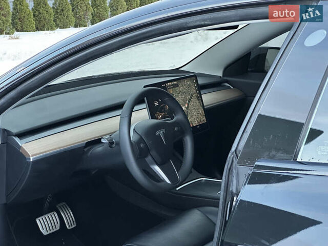 Черный Тесла Модель 3, объемом двигателя 0 л и пробегом 127 тыс. км за 16999 $, фото 47 на Automoto.ua