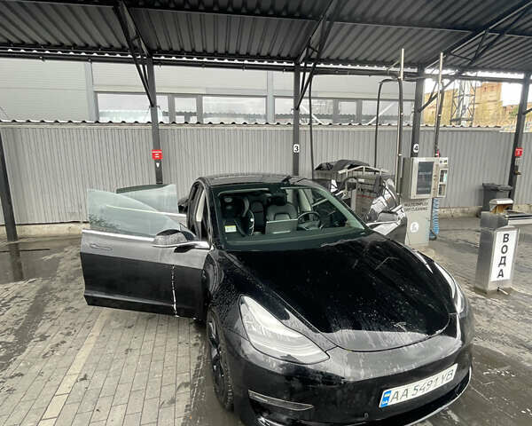 Черный Тесла Модель 3, объемом двигателя 0 л и пробегом 159 тыс. км за 17999 $, фото 5 на Automoto.ua