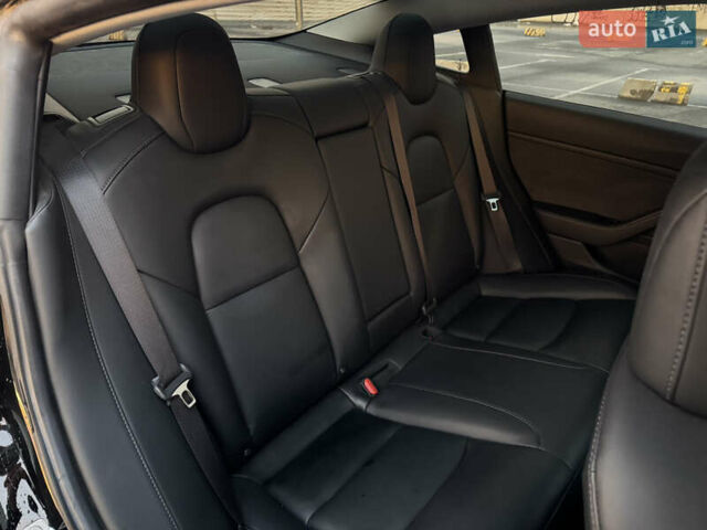 Черный Тесла Модель 3, объемом двигателя 0 л и пробегом 98 тыс. км за 17900 $, фото 18 на Automoto.ua