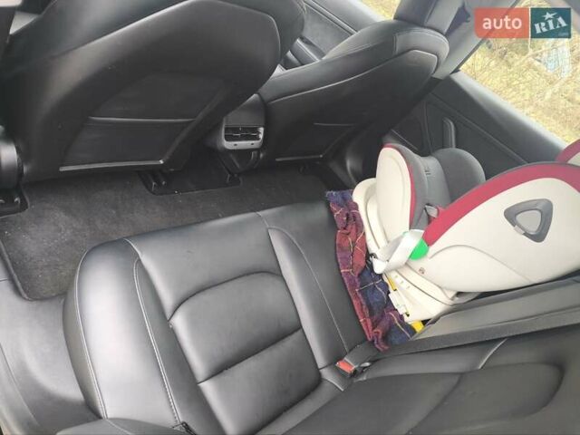 Черный Тесла Модель 3, объемом двигателя 0 л и пробегом 230 тыс. км за 15600 $, фото 10 на Automoto.ua